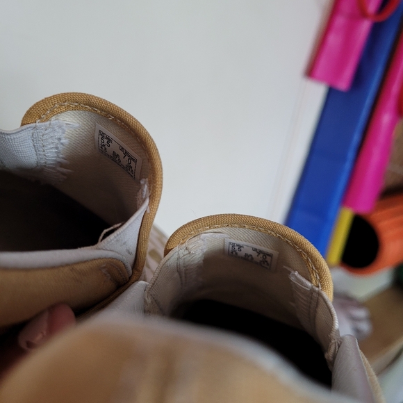 Vans sz 7 - Picture 7 of 8